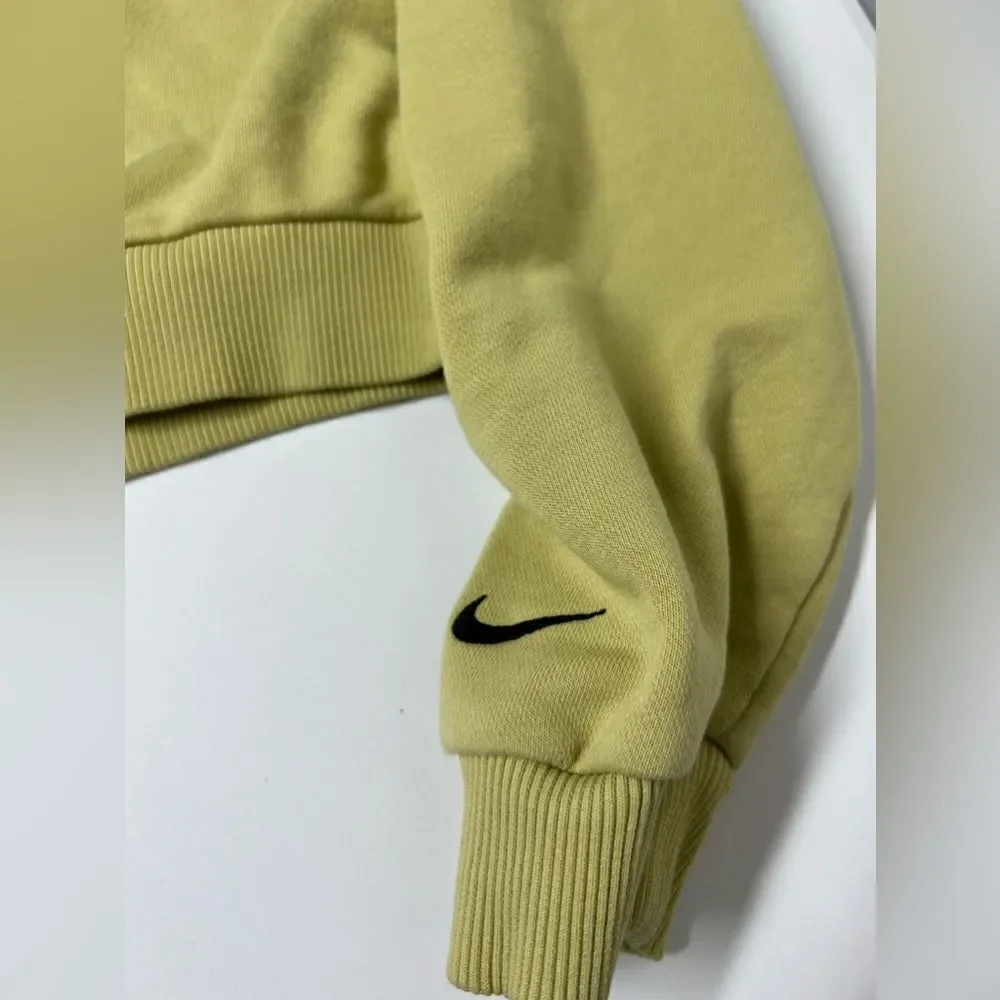 Nike women sportswear